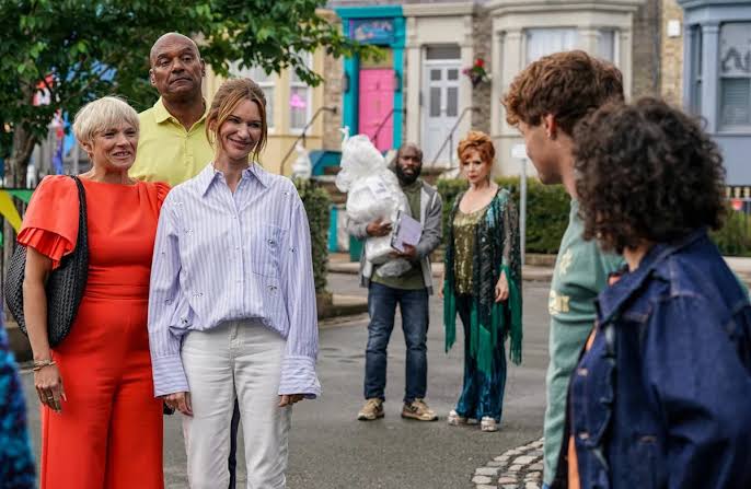 EastEnders reveals total chaos for Nicola as her family descends on Walford  - Yahoo News UK