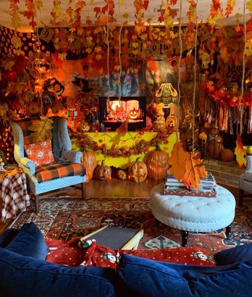 26 Haunting Halloween Living Room Decor Ideas You'll Regret Not Copying This October