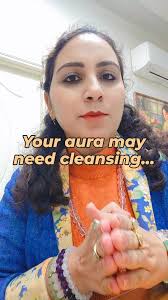 Selenite, the ultimate cleansing crystal from @worldofoorja is one of the  few crystals that doesn't need cleansing, because it naturally clears low  energy and charges other crystals! But if your selenite has