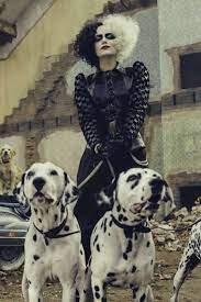 Эмма стоун, эмма томпсон, марк стронг и др. Cruella 2021 Showtimes Tickets Reviews Popcorn Thailand
