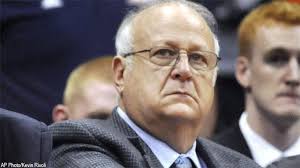 Davis: Fine's wife had sex with players