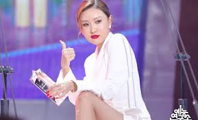 Gaslight// park jimin & hwasa. Mamamoo S Hwasa Crowned As Leading Female Idol In November Brand Rankings