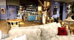 2 bedroom apartments in santa monica are an excellent choice for roommates, a small family, or anyone who needs more space. L Appartement De Monica Friends Apartment Monicas Apartment Apartment