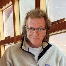 Hi, what you doing? 🥰🥰😎￼