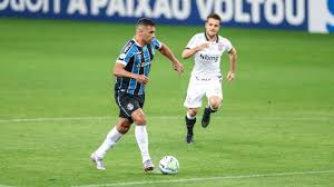 Juiz anula penalti, do grêmio, que furou a rede. No Reencontro Com Cassio Diego Souza Bate Penalti Para Fora E Gremio Fica No Zero Com O Corinthians