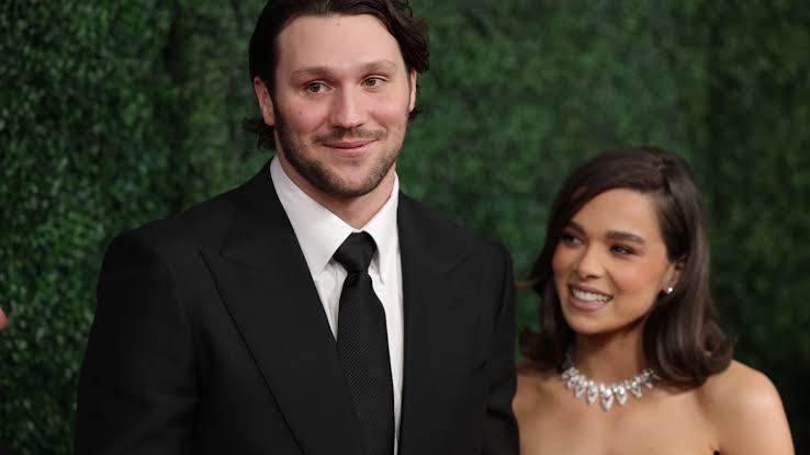 Josh Allen and Hailee Steinfeld announce they are expecting a baby
