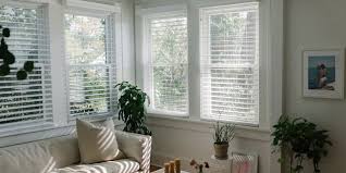 Ukuran jendela minimalis di ruangan ini sebaiknya sekitar 80 cm x 100 cm ukurannya bisa disesuaikan dengan luas ruang tamu. Jadi Elemen Penting Rumah Berapa Sih Ukuran Ideal Jendela Minimalis Moms Diadona Id