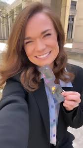 Hilarious Solar Eclipse Jokes and Puns That Will Have You in Stitches!