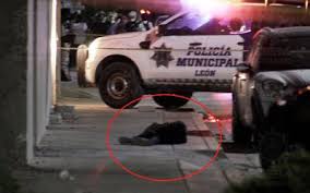 Jump to navigation jump to search. Video Atacan A Familia A Balazos Hay Una Mujer Muerta El Sol De Leon Noticias Locales Policiacas Sobre Mexico Guanajuato Y El Mundo