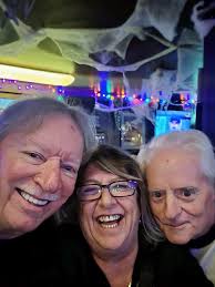 Old friends from Rainbow Bar & Grill, Charlie's American, Myron's?