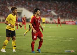 Ba điểm nếu giành được trước malaysia sẽ giúp việt nam giữ vững đầu bảng và đẩy uae vào tình thế phải sự vắng mặt của quang hải là một thiệt thòi cho tuyển việt nam khi đấu malaysia ngày 11/6. Sports442 Khong Pháº£i Viá»‡t Nam Malaysia Máº¡nh Nháº¥t Ä'ong Nam A