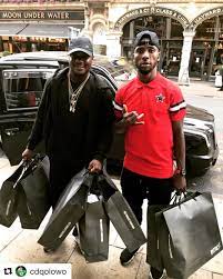 He owns a sprawling mansion valued at £2million (approximately 8 million naira) in manchester and is working on another mansion worth $2.79 million in lagos, nigeria. Oma Akatugba On Twitter Kelechi Takes Cdq On A Shopping Spree In Manchester Spends 15 000 Pounds The Musician Wrote On Instagram Appreciate Blood Kelechi Iheanacho 15k Pounds On Shopping No
