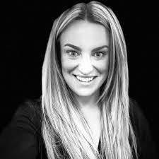 Jessica Ecke's Instagram, Twitter & Facebook