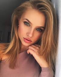 Aaliyah Harper's Instagram, Twitter & Facebook