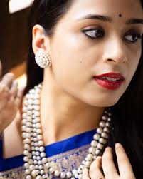 ಪೋಗದಿರೆಲೋ ರಂಗ 🙏🏻 This is one of the most loved compositions of Sri  Purandara Dasaru! In this song, Purandaradasa has imagined Yashodama  requesting Krishna not to go out of the house giving