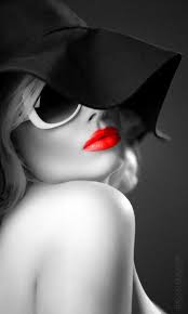 Black And White Red Lipstick Red In Lips Color Splash Photography Color Splash White Photography