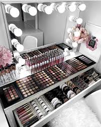 Cok Birsey Istemiyorum Bence Sizce Iyi Geceler Vanitycollections Makeup Guzellik Salonu Ic Tasarim Luks Gardirop Tasarim Ic Mekanlar