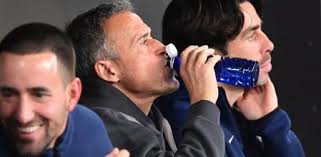 El intercambio de elogios entre Unai Simón y Luis Enrique