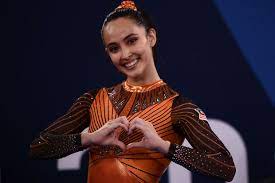 Gymnastics: Farah sheds tears of joy after fufilling Olympic Games dream |  The Star