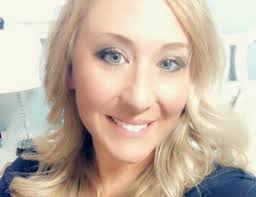 Jessica Cagle's Instagram, Twitter & Facebook