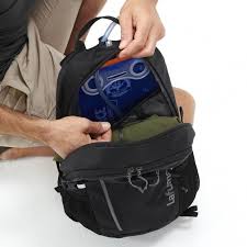 Lafuma présente aussi sa nouvelle collection et notamment le sac à dos de randonnée windactive 38. Sac A Dos 20 Litres Alpic 20 Noir Lafuma
