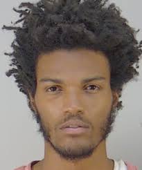 Man suspected of snatching couple's car at Wawa lands back behind bars