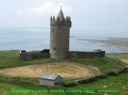 Its name may be derived from dún na gabhair, meaning the fort of the rounded hills or the fort of the goats. Doonagore Castle Doolin County Clare Ireland Mapio Net