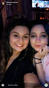 Kels (@kelssdanielle)