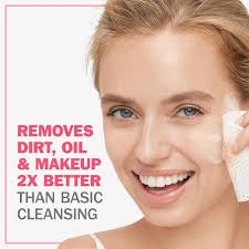 Amazon.com: Olay Daily Facials, Daily Clean Makeup Removing Facial  Cleansing Wipes, 5-in-1 Water Activated Cloths, Exfoliates, Tones and  Hydrates ...