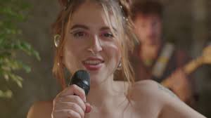 Solo para Ti (feat. María Ruiz & Eva Sierra) [En Directo]》- La otra的音乐视频-  Apple Music