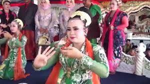 Bakalan ada dance in publik ddu du ddu du lohh. Ketampanan Irwan Da2 Bikin Meleleh Cewek Se Pulau Kangean Gembala Cinta By Acc Multimedia