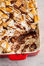 Summer weather means it's too hot to turn on the oven for hours at a time or slave over a hot stove making intricate desserts. 40 Easy Summer Dessert Recipes Beautiful Summer Dessert Ideas