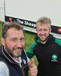 The big man, Cammy has arrived for The Ploughing. Great to catch up with  The Sheep Game some boy & great craic as always 😁 @nationalploughing with  @sheep__school & Thesheepguardian