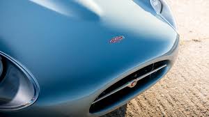Eagle 39 In Hayata Dondurdugu En Yeni Jaguar E Type Olan Spyder Gt Ile Tanisin Standart Spyder 39 A Acilir Tavan Ekleyen Jaguar E Type Jaguar Fotografcilar