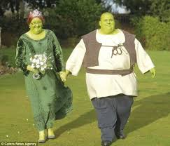 Are You Green With Envy Couple Dress Up As Shrek And Princess Shrek Memes Shrek Best Memes