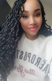 Wishing everyone a beautiful end to 2025! I am thankful for all the support  and love I've received this year. I'm excited for 2026! More! Bigger!  Daring! energy coming from CARVALHOCROCHETS! Sending