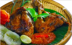 Selain itu, sambal ayam bakar juga aromatik alias memberi harum pada (2020) oleh sigma, penerbit andi publisher menjabarkan resep sambal ayam bakar. Resep Ayam Bakar Kalasan Asli Jawa Tengah Resep Harian