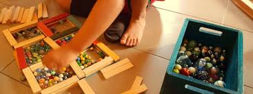 Escenarios lúdicos / aquí te presentamos 8 ideas para fabricar tus propios juegos de mesa a partir de materiales reciclados. 21 Ideas Creativas Y Educativas Para Hacer Con Los Ninos Y Ninas En Casa El Diario De La Educacion