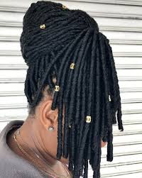 Let your natural texture shine like former first lady michelle obama. 40 Fabulous Funky Ways To Pull Off Faux Locs