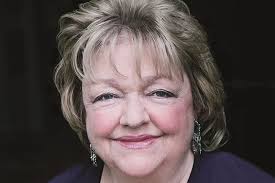 Hundreds at writer Binchy's funeral