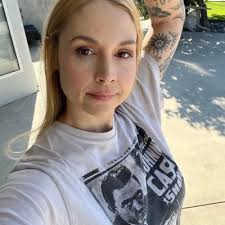 Patricia Lynn (@PatLynn01)