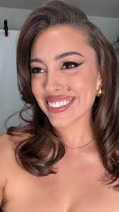 The amazing @ruthbmedrano always making me feel so beautiful ❤️‍🔥 ,  #makeup #makeuptransition #makeupreel #fyp #fy #makeupartist  #makeupoftheday #photoshoot