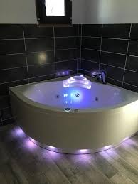 Ma Salle De Bain Est Magnifique Grace A Cette Baignoire Baignoire Balneo Baignoire Balneo