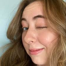 Daisy Hanson (daisyrhanson)