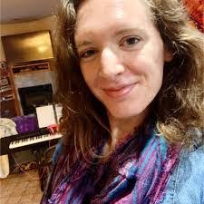 Robin Pickering's Instagram, Twitter & Facebook