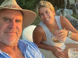 Kellie Hayden's Instagram, Twitter & Facebook