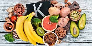 Gli alimenti ricchi di vitamina k sono principalmente di origine vegetale, ma si può trovare anche nel fegato e in altri cibi di origine animale ricerca nel sito vai I 10 Alimenti Piu Ricchi Di Vitamina K
