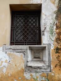 Pope innocent iii decreed that these should be installed in homes for foundlings so that women could leave their child in secret instead of killing them, a practice clearly evident from the numerous. La Ruota Murata All Esterno Picture Of Sacra Ruota Degli Esposti Naples Tripadvisor