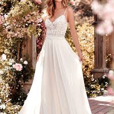 Get the best deals on garden wedding dress and save up to 70% off at poshmark now! 35 Garden Wedding Dresses Perfect For Spring Weddings