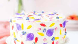 Der fantakuchen ist ein feuchterer aber festerer kuchen, der sich auch für torten eignet. Kindergeburtstagstorte Mit Schokocreme Mein Naschgluck